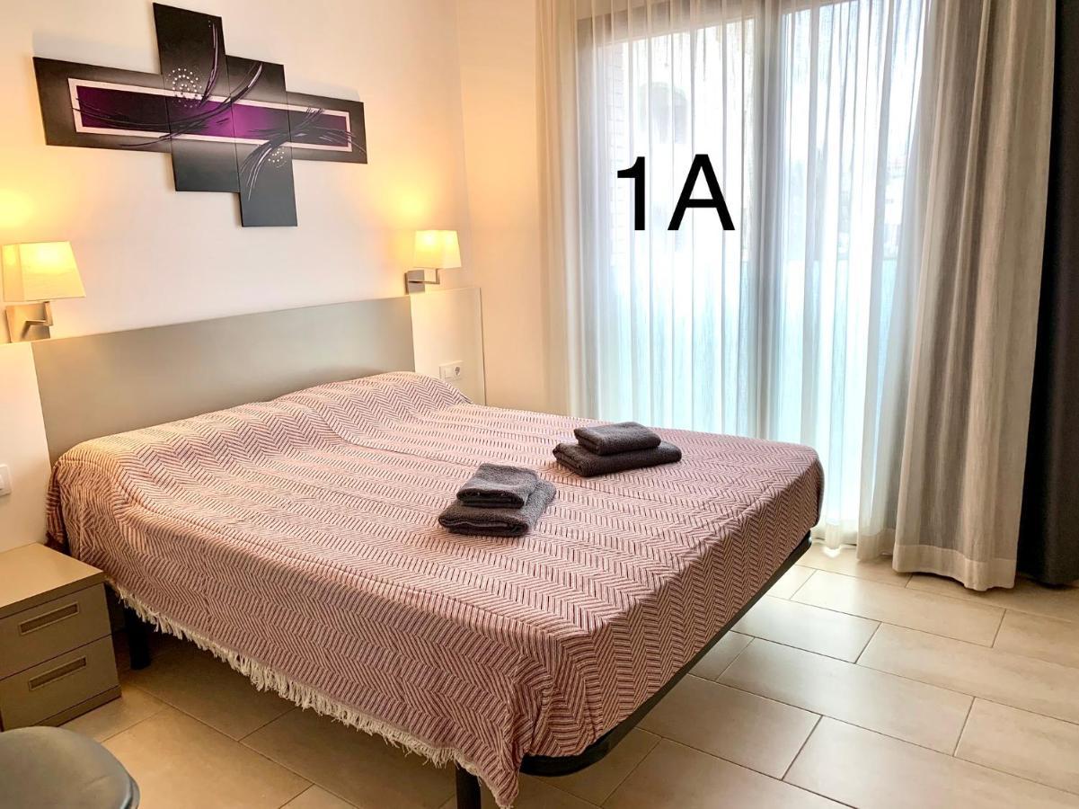 Edifici Violetta Apartment Empuriabrava Exterior photo